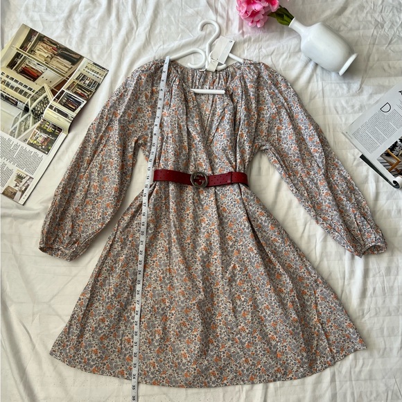 H&M dreamy and gorgeous floral print dress. - Picture 3 of 5